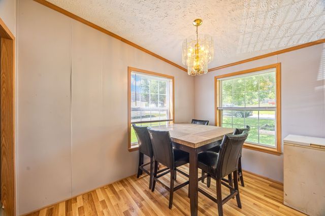 715 N 5th Street, Winterset, IA 50273