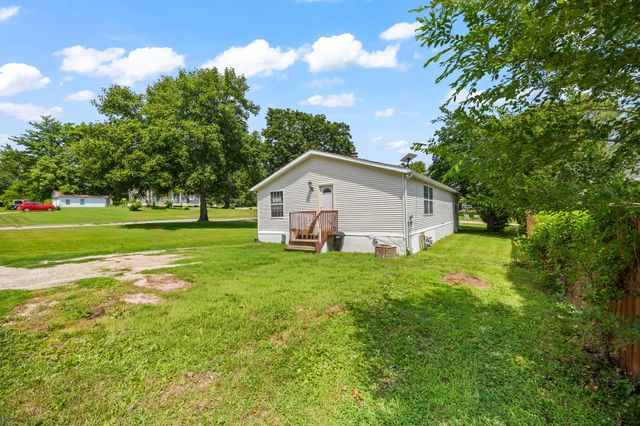715 N 5th Street, Winterset, IA 50273