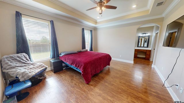 1005 Crescent Hill Ct, Bullard, TX 75757