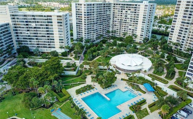 2500 Parkview Dr 2012, Hallandale Beach, FL 33009