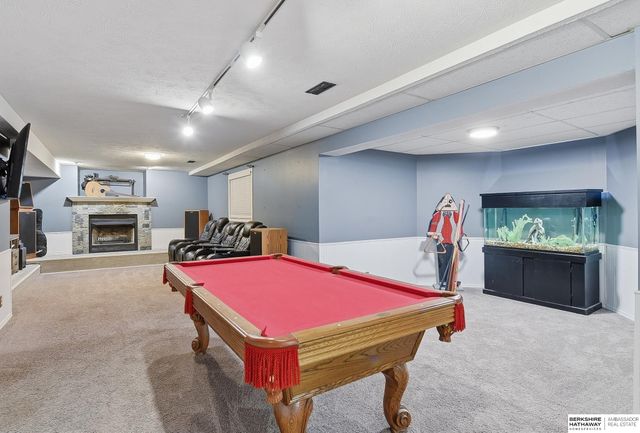 1415 Skyline Drive, Omaha, NE 68022