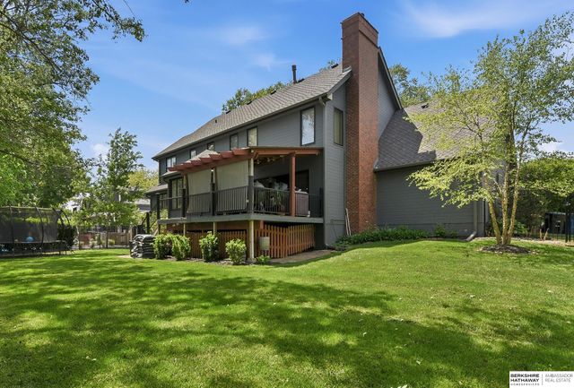 1415 Skyline Drive, Omaha, NE 68022