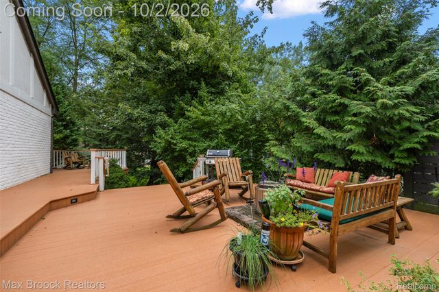 4335 Echo Road, Bloomfield Charter Township, MI 48302