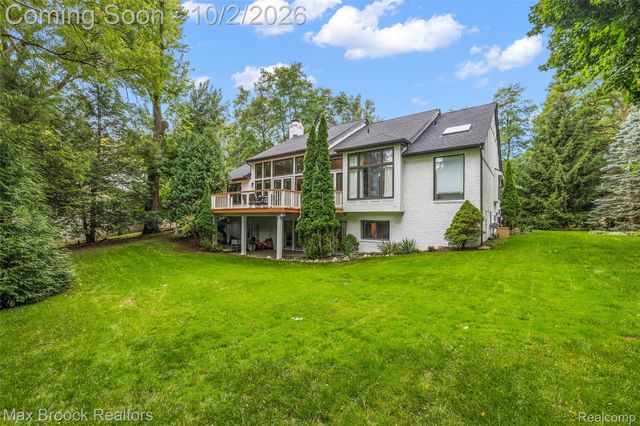 4335 Echo Road, Bloomfield Charter Township, MI 48302
