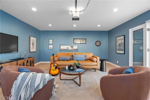 5625 Saint Clair Avenue, Valley Village, CA 91607