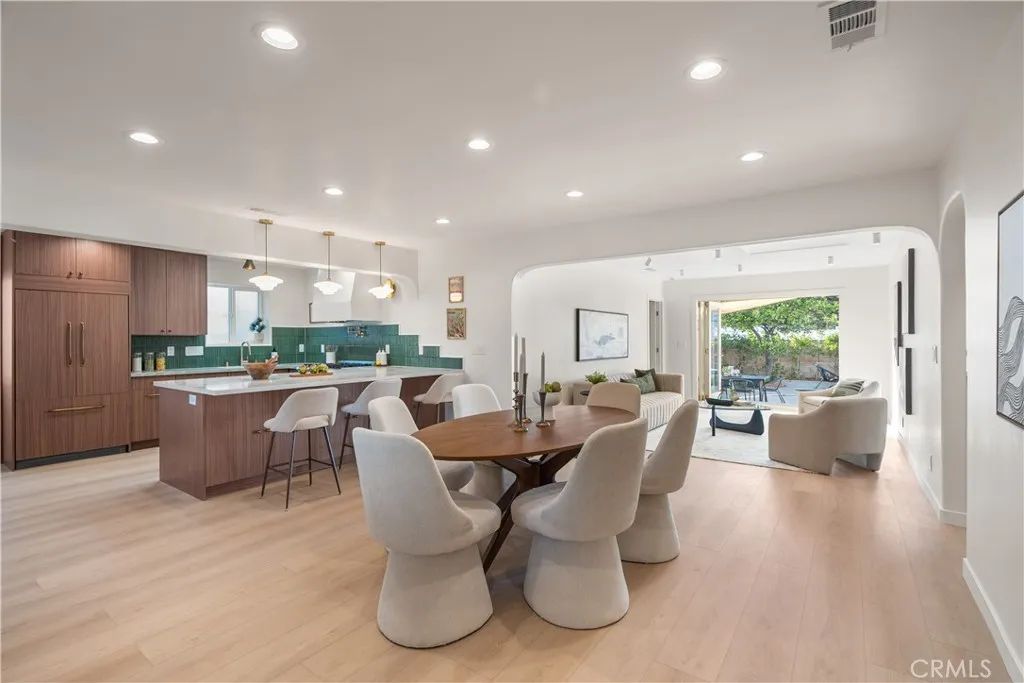 5625 Saint Clair Avenue, Valley Village, CA 91607