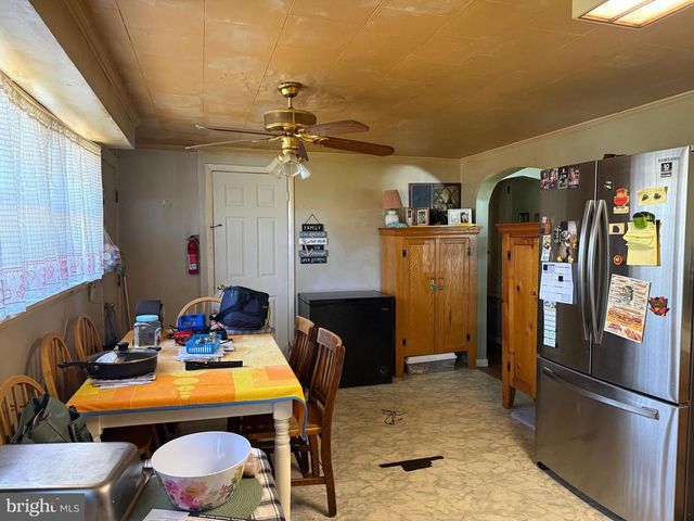 3805 LISBURN RD, Mechanicsburg, PA 17055