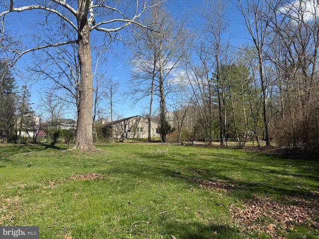 3805 LISBURN RD, Mechanicsburg, PA 17055