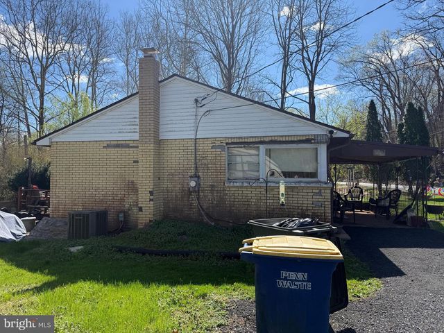 3805 LISBURN RD, Mechanicsburg, PA 17055