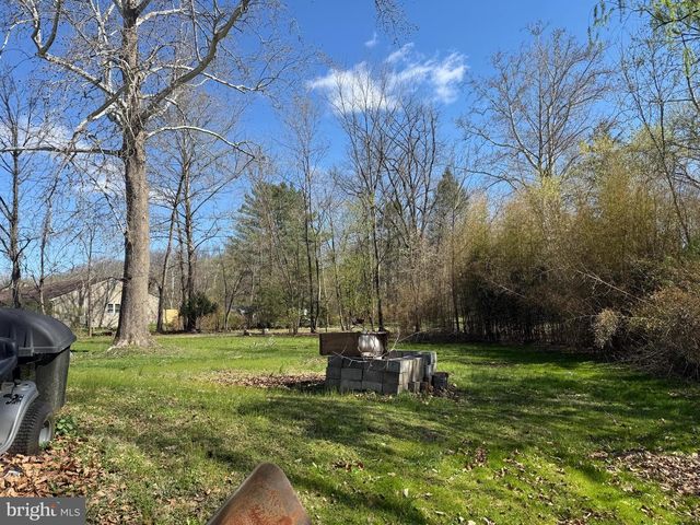 3805 LISBURN RD, Mechanicsburg, PA 17055