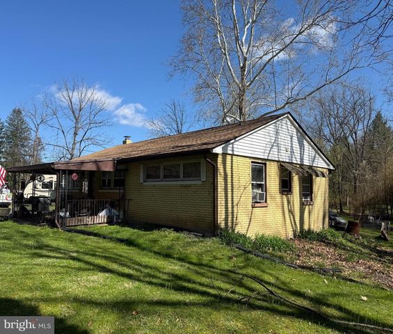 3805 LISBURN RD, Mechanicsburg, PA 17055