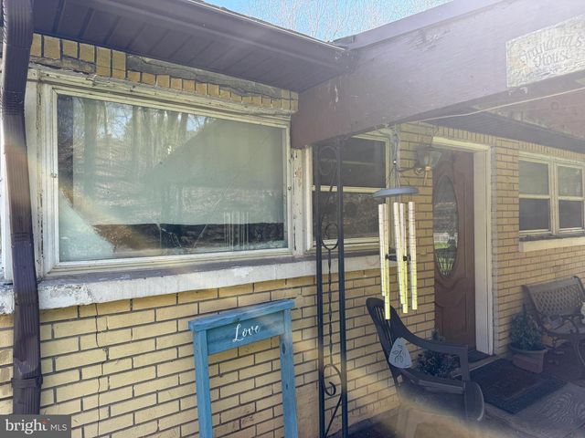 3805 LISBURN RD, Mechanicsburg, PA 17055