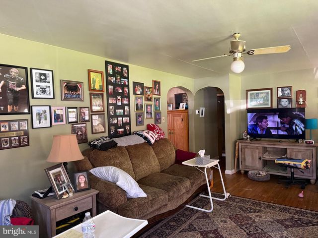 3805 LISBURN RD, Mechanicsburg, PA 17055