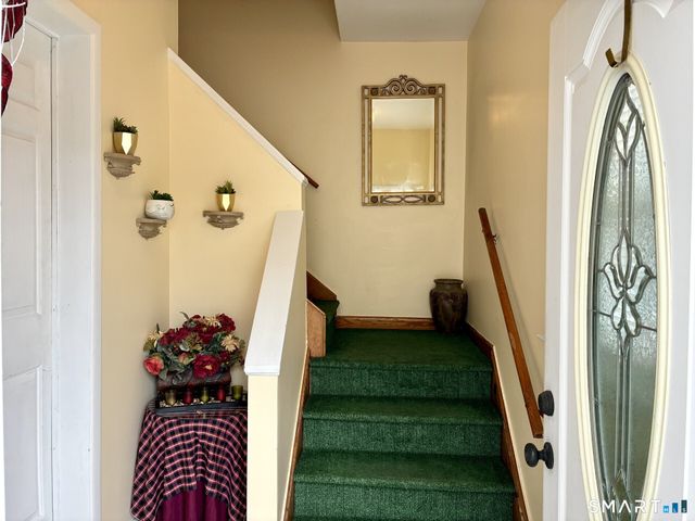 658 Beechmont Avenue, Bridgeport, CT 06606
