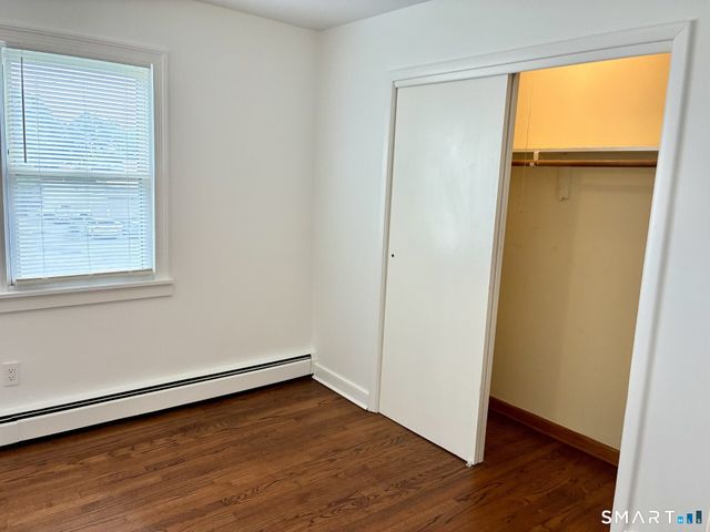 658 Beechmont Avenue, Bridgeport, CT 06606