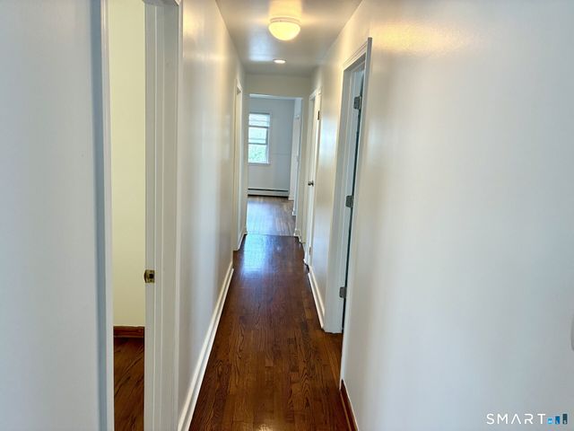 658 Beechmont Avenue, Bridgeport, CT 06606