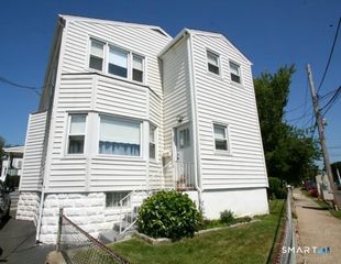 658 Beechmont Avenue, Bridgeport, CT 06606