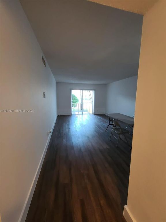 18111 NW 68th Avenue G106, Hialeah, FL 33015