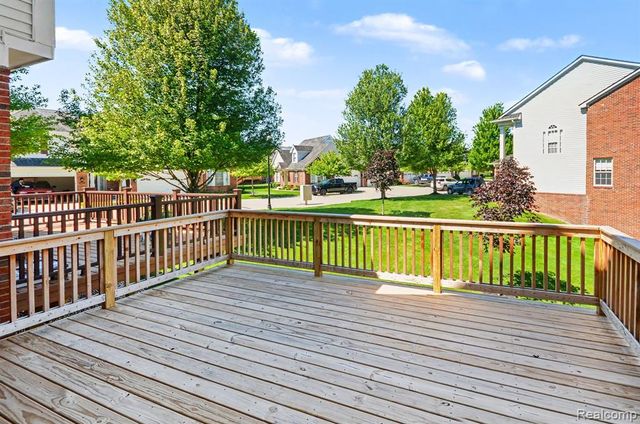 29307 Douglas Drive, Novi, MI 48377