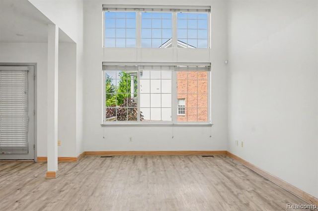 29307 Douglas Drive, Novi, MI 48377