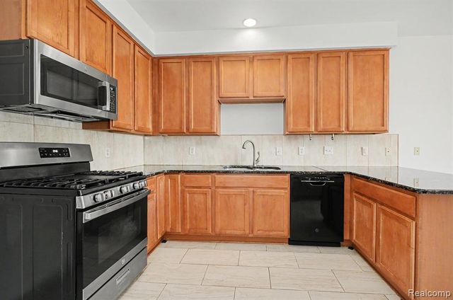 29307 Douglas Drive, Novi, MI 48377