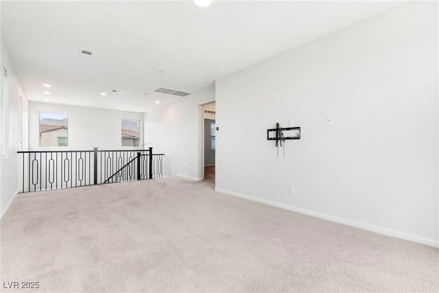 106 Badwater Basin Street, Las Vegas, NV 89138