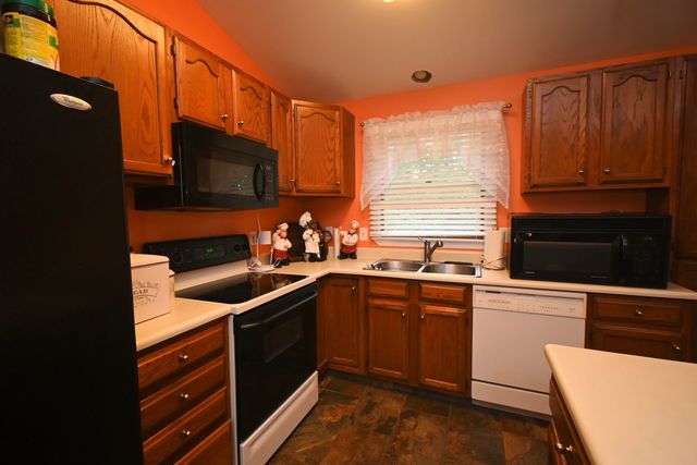 29 W Cobblestone Court, Florence, KY 41042