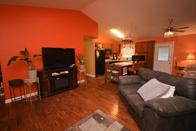 29 W Cobblestone Court, Florence, KY 41042