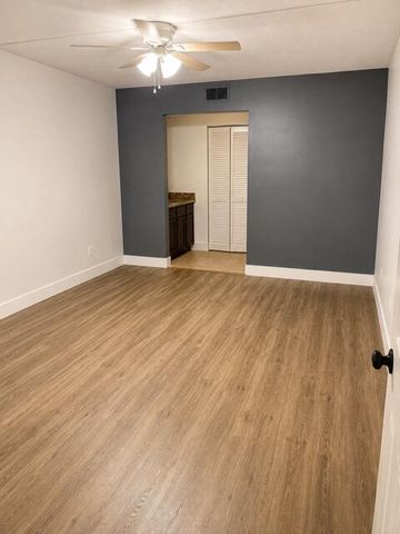 450 Commodore Drive 106, Plantation, FL 33325