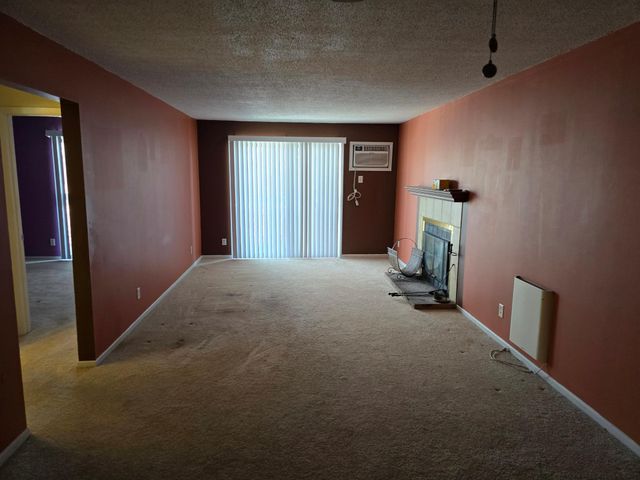 7600 157th Street W 205, Apple Valley, MN 55124