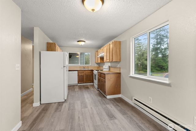 665 Sunset Avenue, Ocean Shores, WA 98569