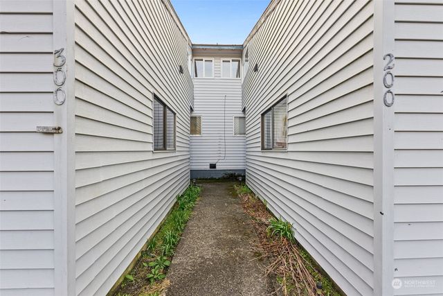 665 Sunset Avenue, Ocean Shores, WA 98569