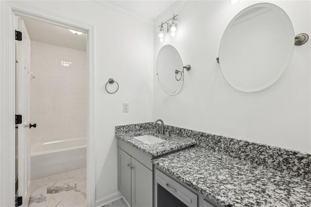 2725 Glendale Drive NE, Conyers, GA 30013
