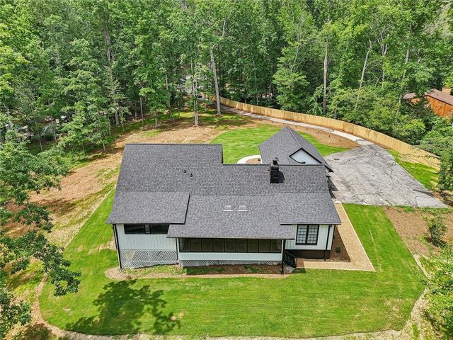 2725 Glendale Drive NE, Conyers, GA 30013