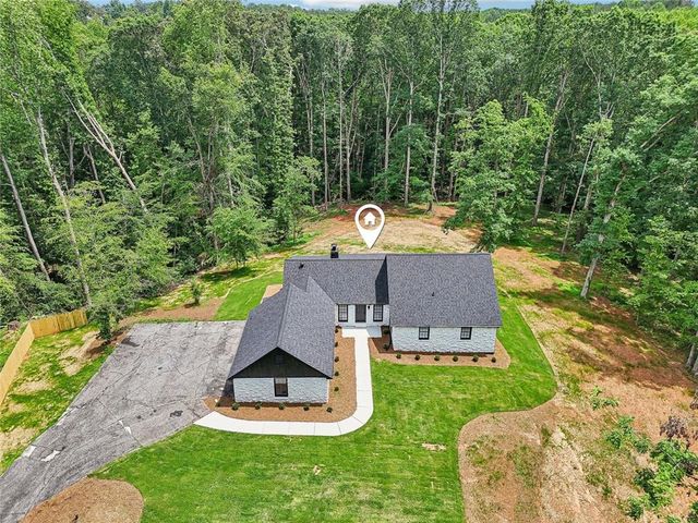 2725 Glendale Drive NE, Conyers, GA 30013
