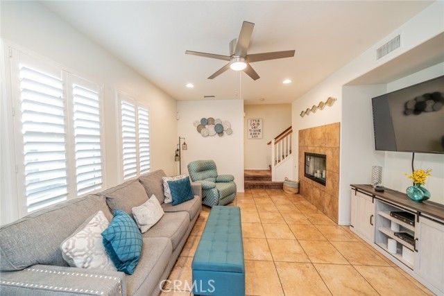 22320 Blue Lupine Cir., Grand Terrace, CA 92313