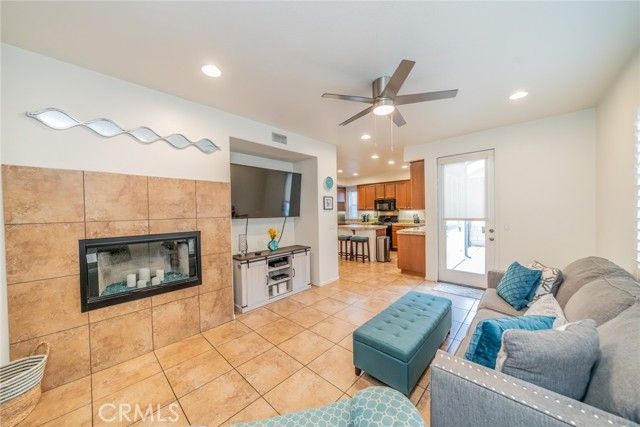 22320 Blue Lupine Cir., Grand Terrace, CA 92313