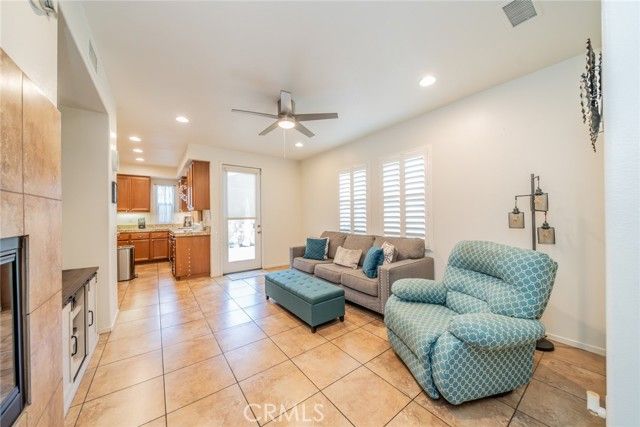 22320 Blue Lupine Cir., Grand Terrace, CA 92313