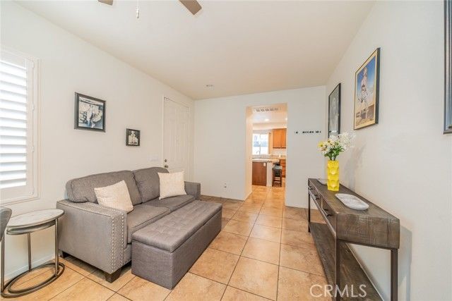 22320 Blue Lupine Cir., Grand Terrace, CA 92313