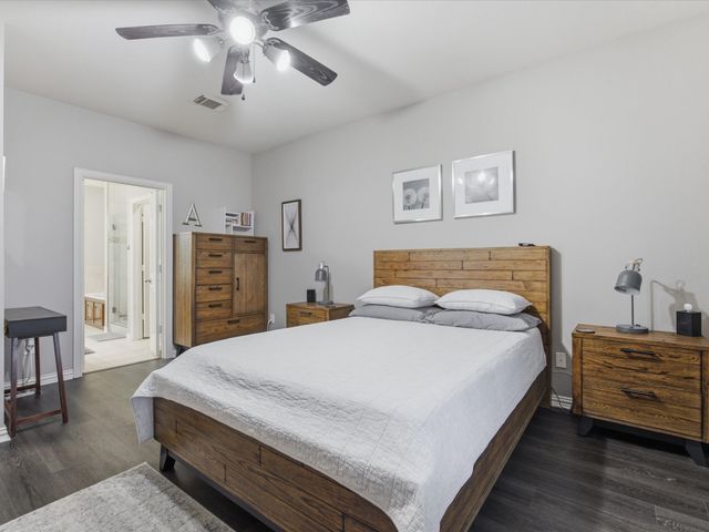 676 S Charles Street, Lewisville, TX 75057