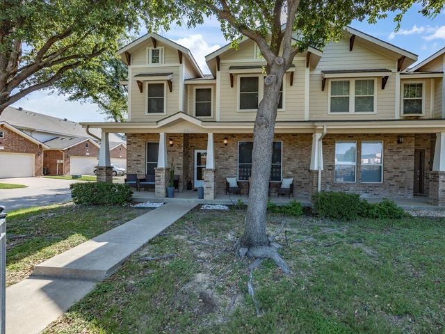 676 S Charles Street, Lewisville, TX 75057