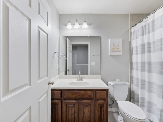 676 S Charles Street, Lewisville, TX 75057