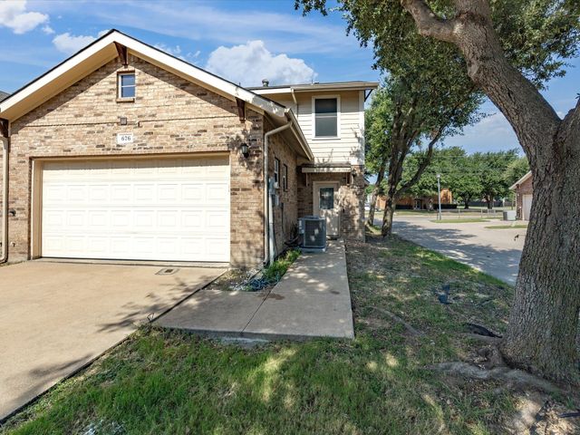 676 S Charles Street, Lewisville, TX 75057