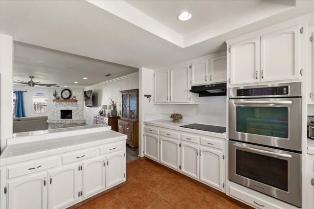 8041 Alta Vista Ln, Citrus Heights, CA 95610