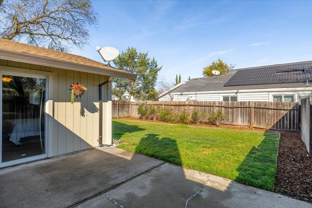 8041 Alta Vista Ln, Citrus Heights, CA 95610