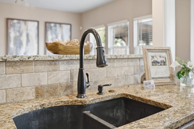 1917 W K Court, Jenks, OK 74037
