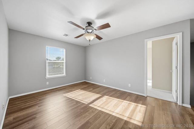 1917 W K Court, Jenks, OK 74037