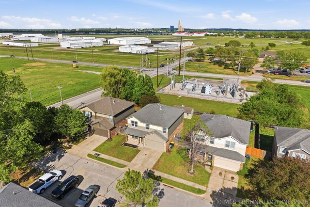 1917 W K Court, Jenks, OK 74037