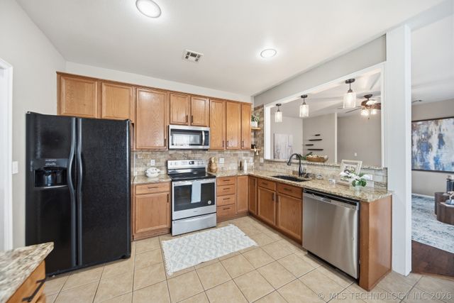 1917 W K Court, Jenks, OK 74037