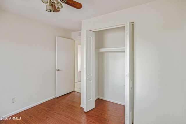 8042 W ELM Street, Phoenix, AZ 85033